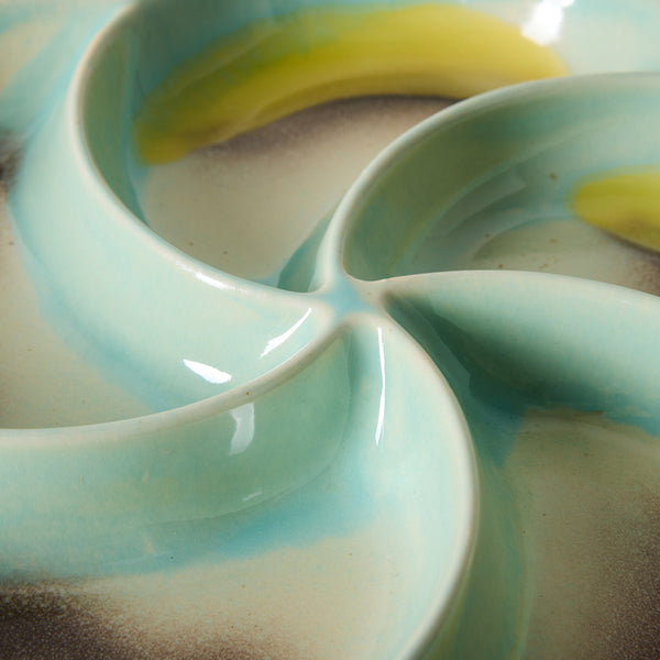 Snackboard 70s ceramics glint