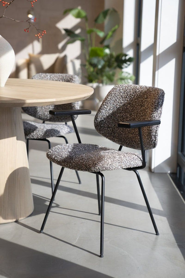 Stoel Jon met arml - taupe Maywood
