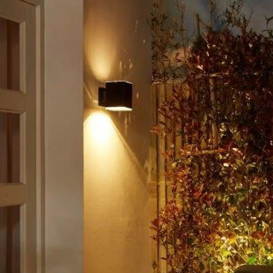 Hybrid Intelligent Solar Maine 50 LM Wandlamp