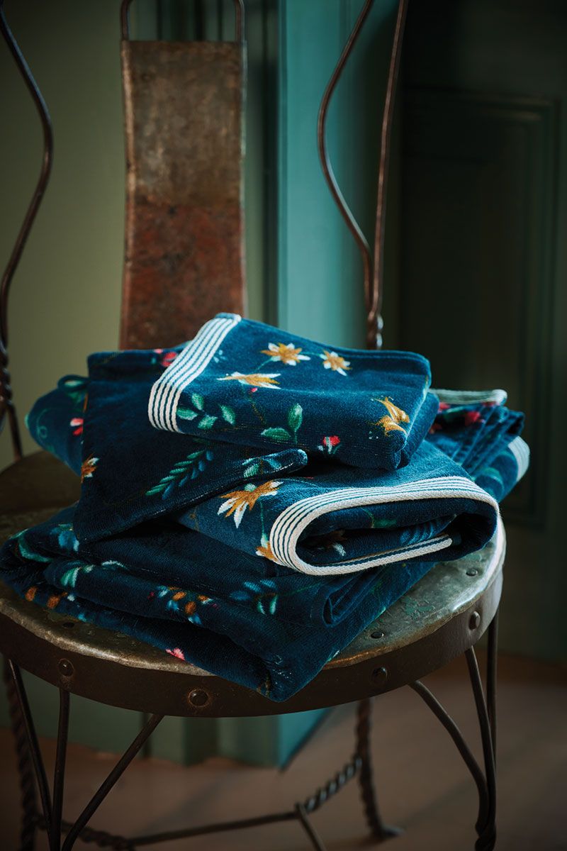 Pip Studio Les Fleurs Dark Blue