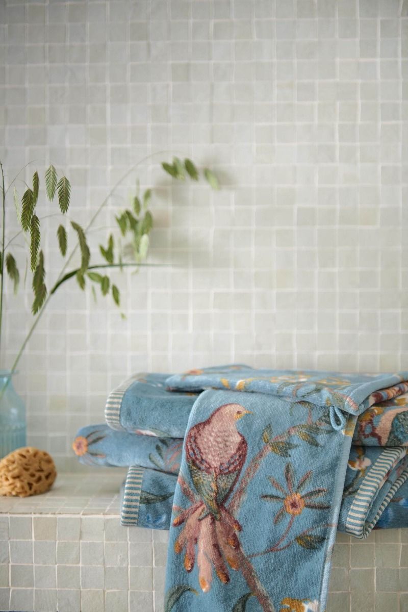 Douchelaken Secret Garden blauw