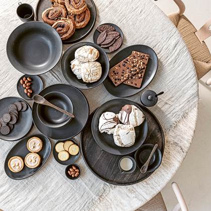 Serving Plate Oval Matt Black 23cm