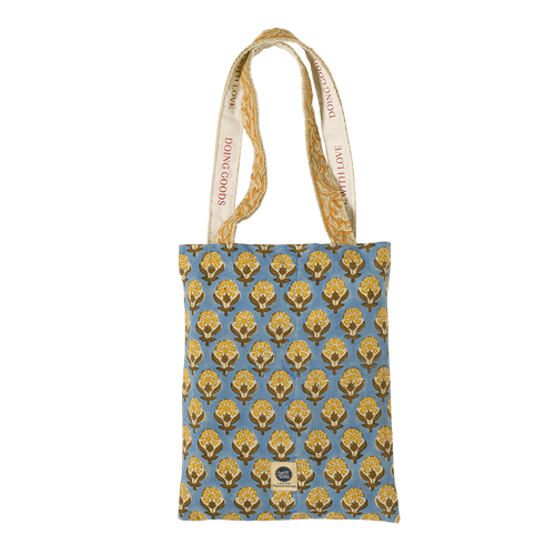 Blue Emma Single Throw in Tote Bag