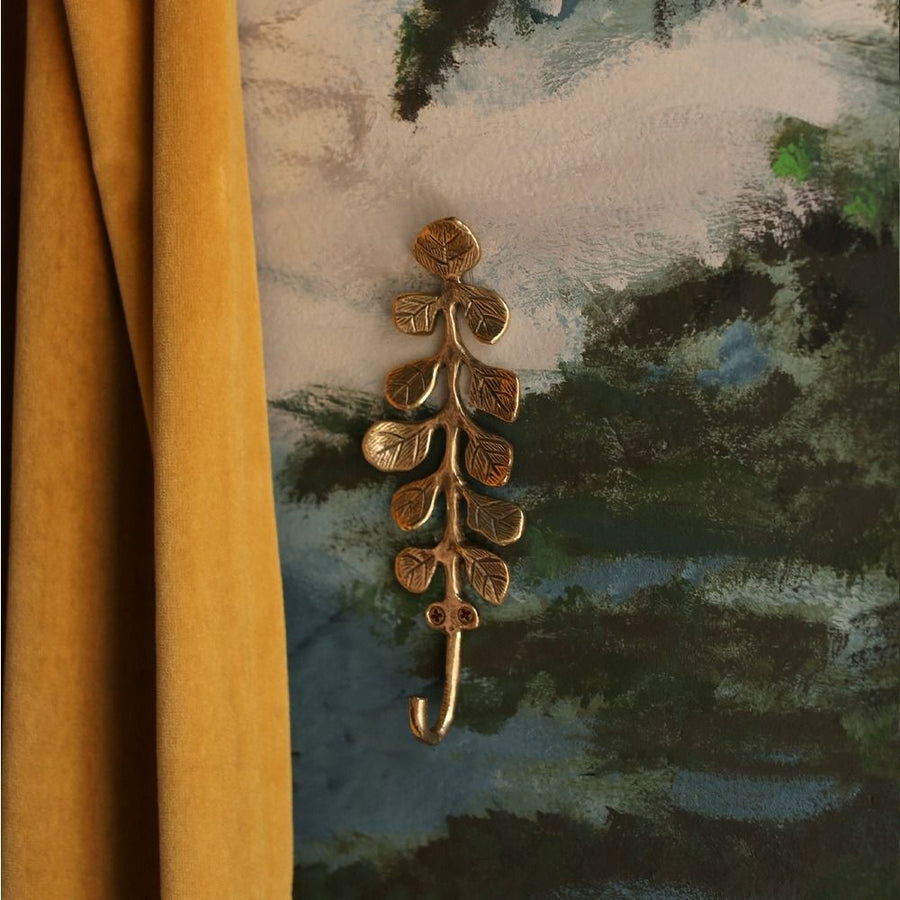 Bea Botanical Hook