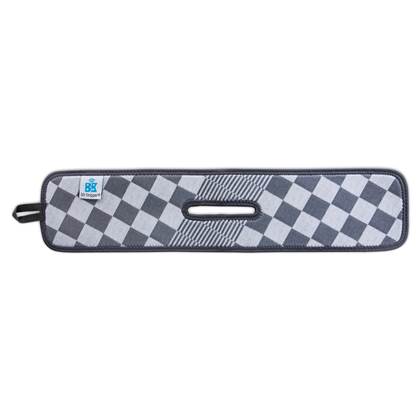 BK Mr. Gripper® Black chequered Draining aid