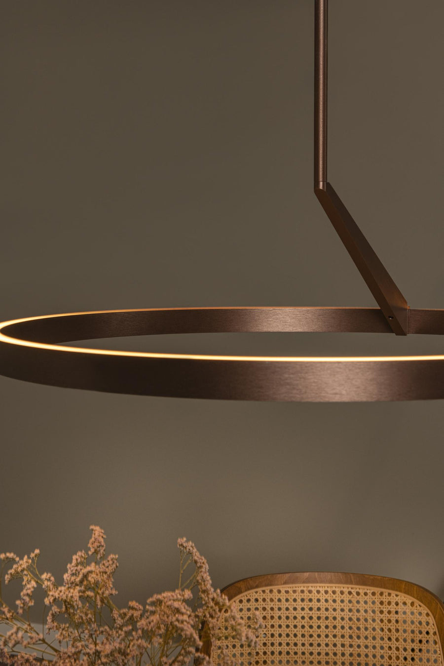 Lucide APPLAUSE dimbare LED-hanglamp met bewegingssensor Ø 60 cm, 32 W, 2700–4000 K, koffie