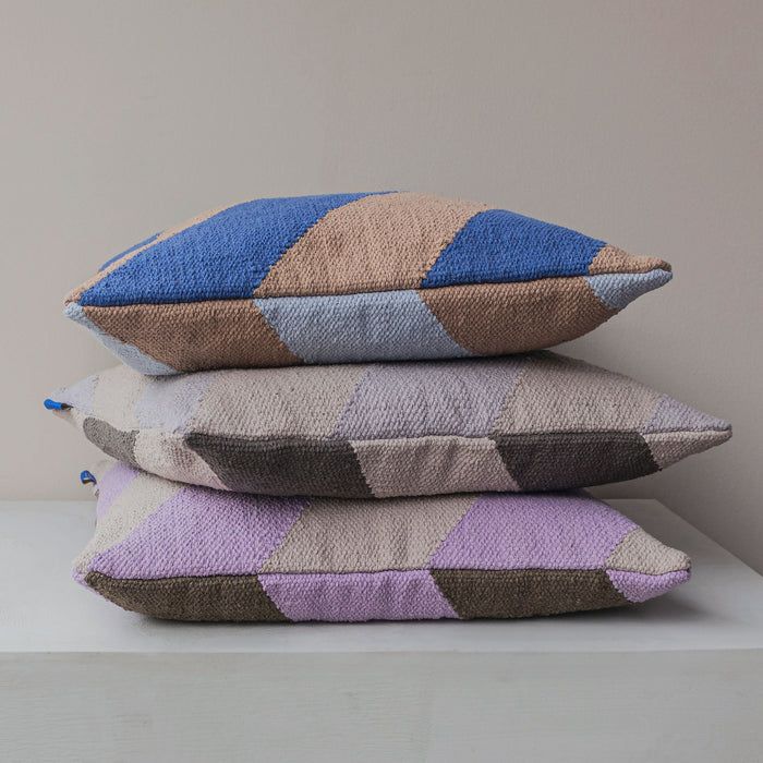 Across kilim cushion cover 50x50 , light lila + natural filled inner cushion 50x50