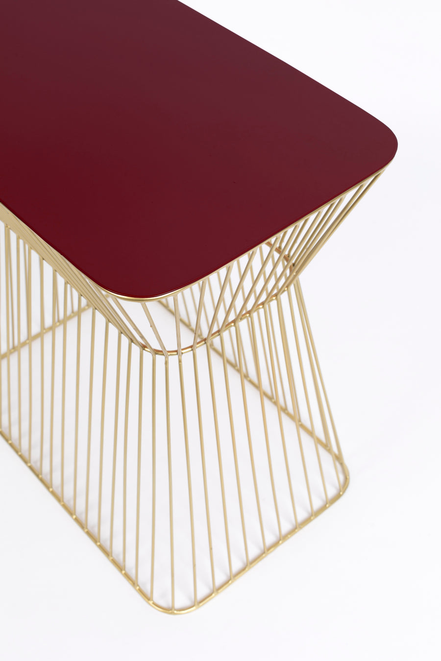 Zijtafel No Offence Wijn Rood
