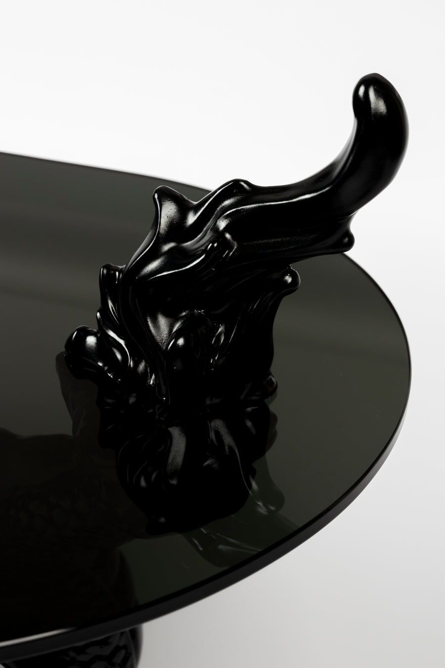 Dragonized bastard salontafel