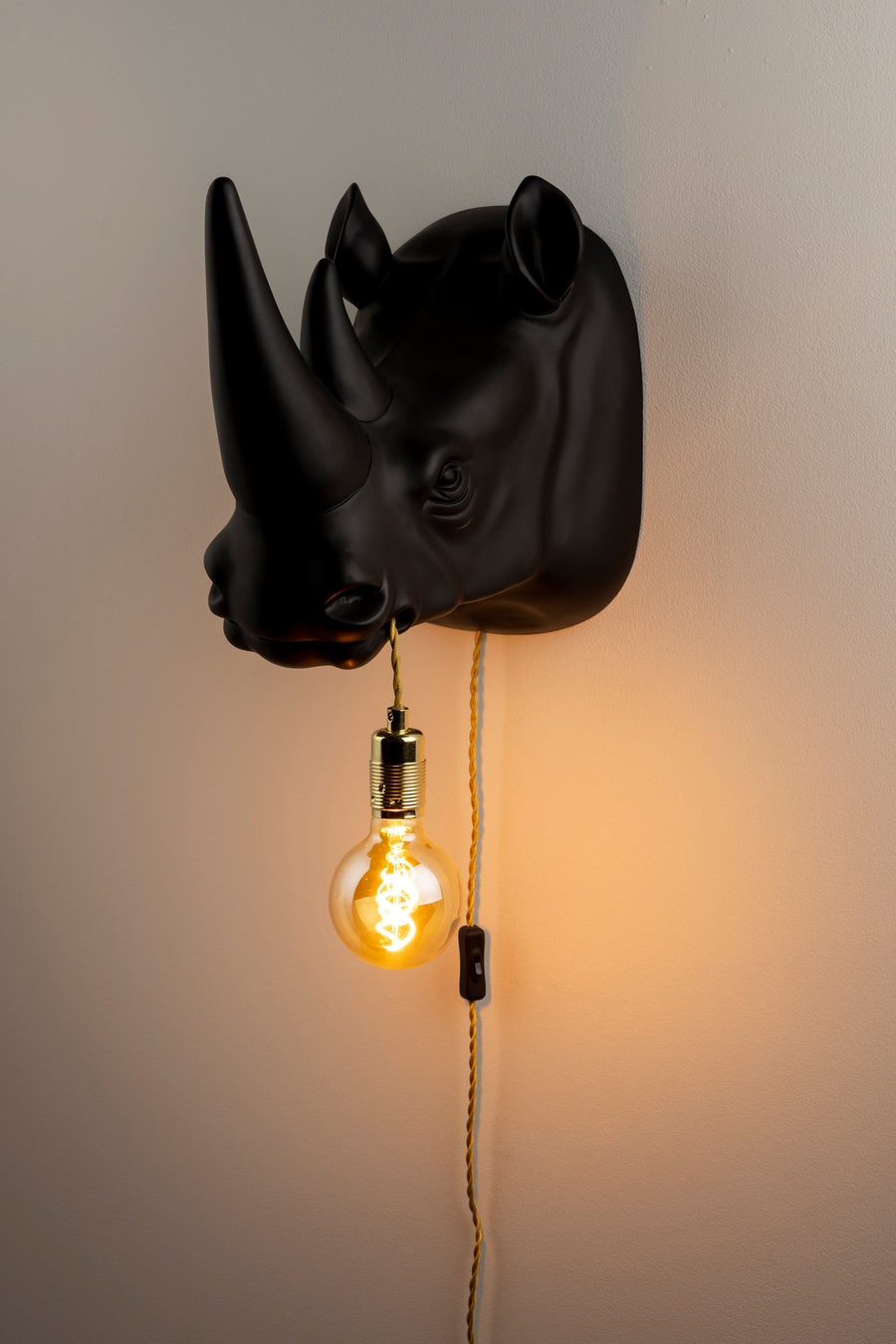 Wandlamp Mind Your Own Rhino Zwart