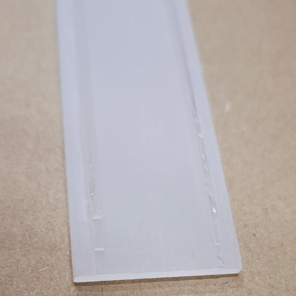 1482 plastic afdekplaat 30*6*1185