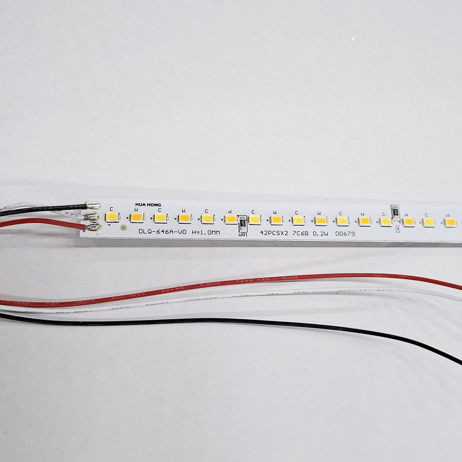 2431 led 2x8,4w 840lm 2200-4000K