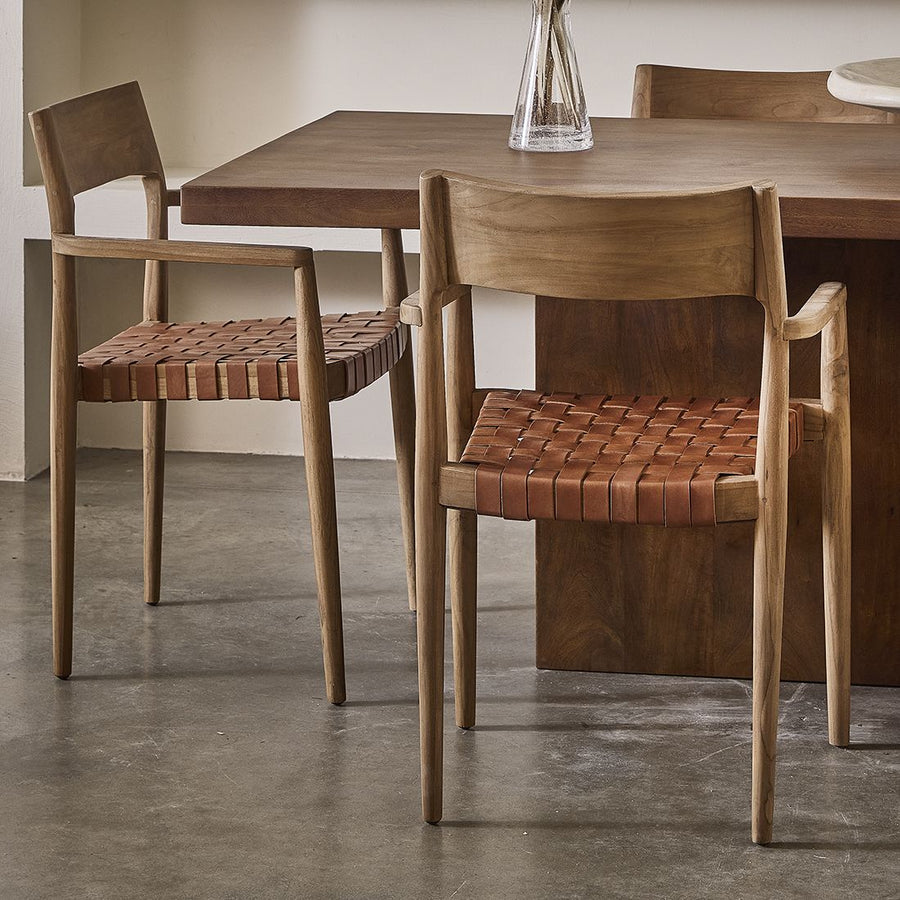 Freya teak eetkamerstoel met armleuning Naturel set van 2