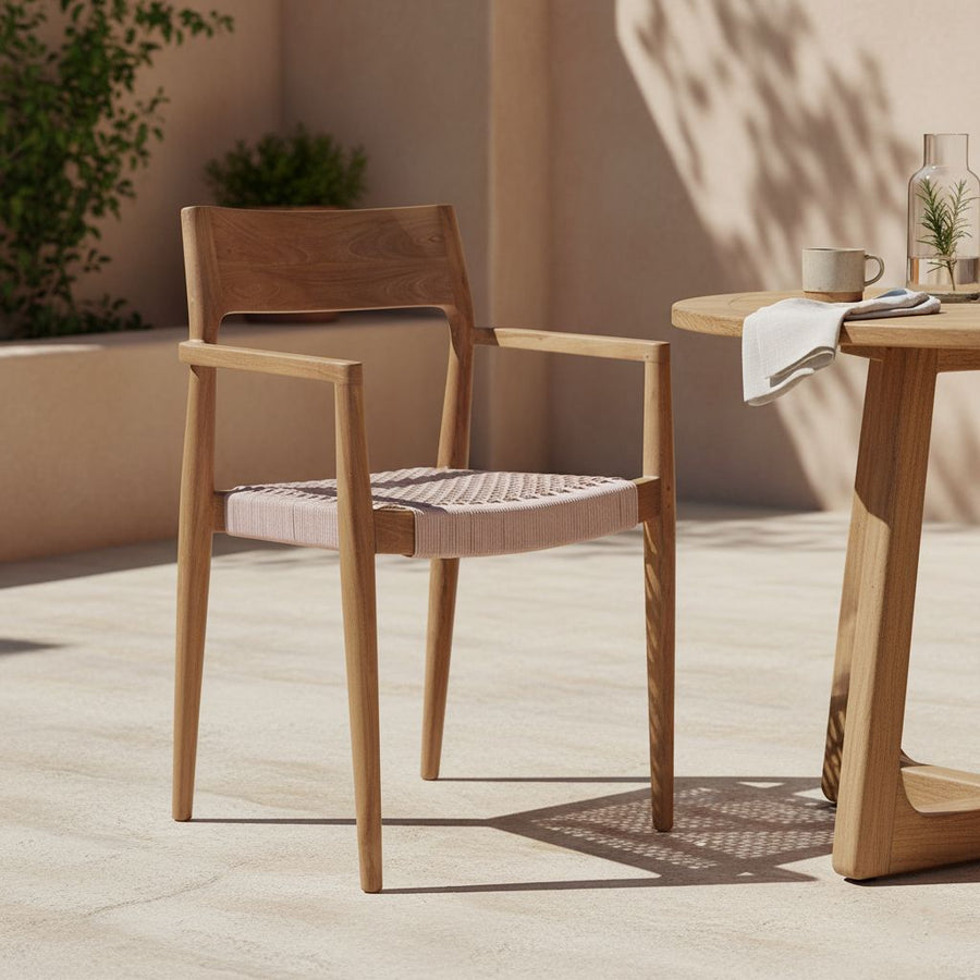 Freya donker teakhouten tuinstoel met armleuning Naturel set van 2