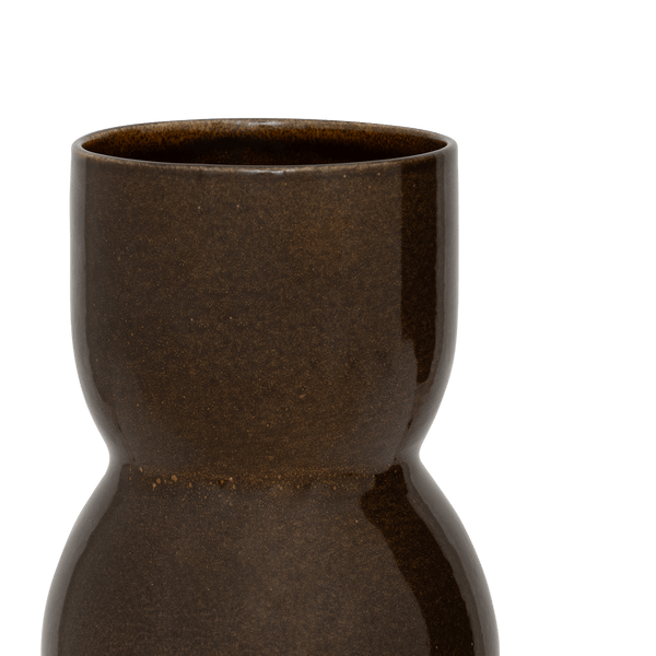 Vaas Noan downtown brown
