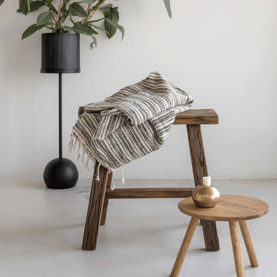 Plant stand Otsuni, black