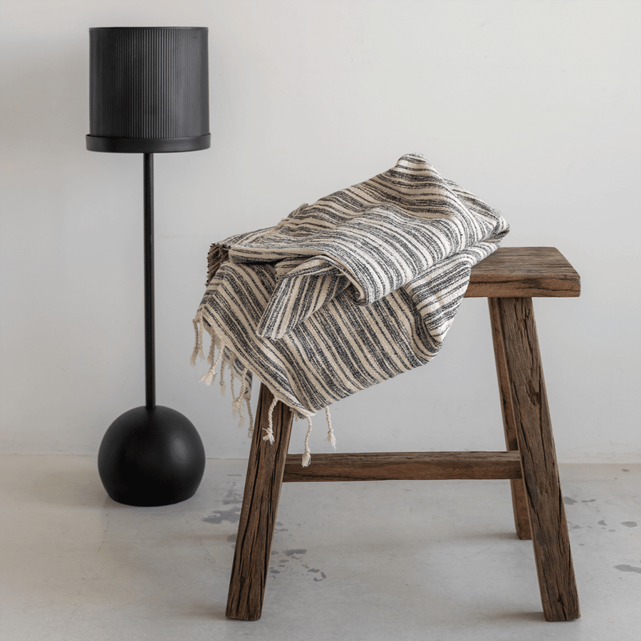 Plant stand Otsuni, black
