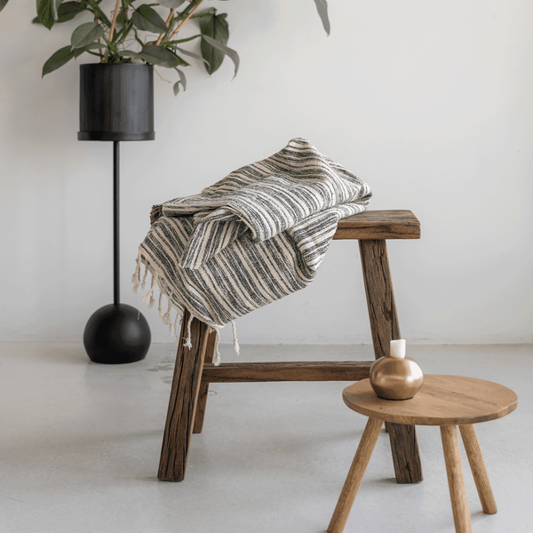 Plant stand Otsuni, black