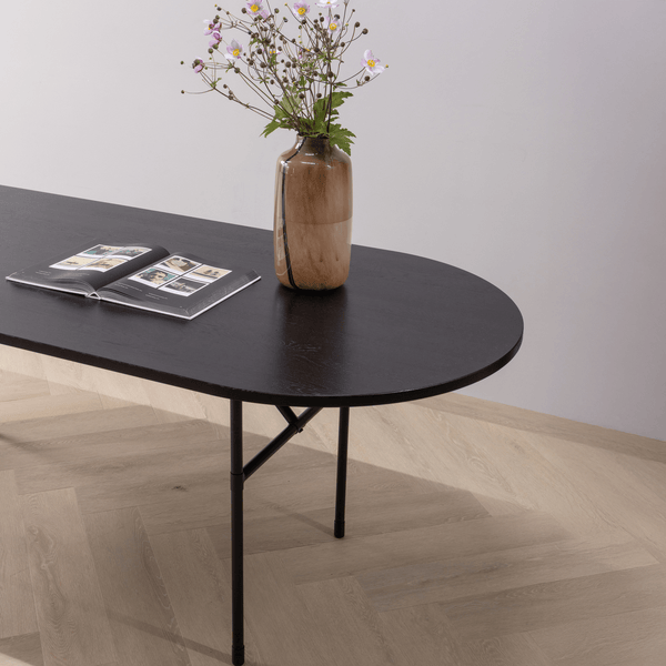 ARTHUR EETTAFEL OVAAL MET H-POOT EIKEN ZWART [fsc]