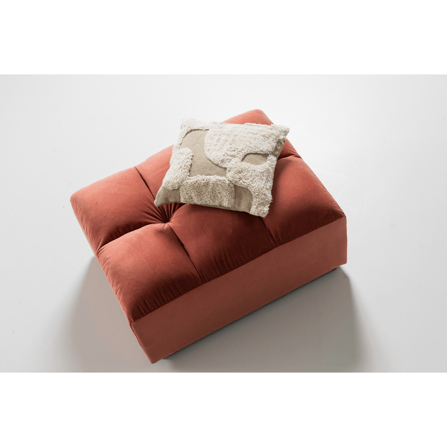 ALLURE HOCKER VELVET BLUSH