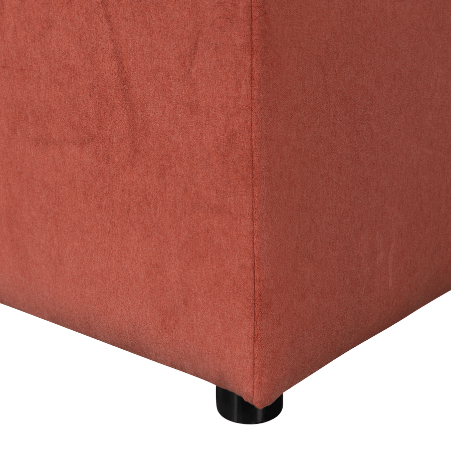 ALLURE HOCKER VELVET BLUSH
