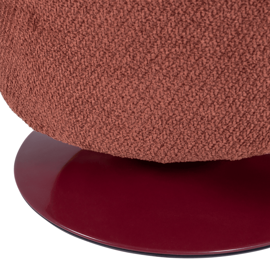 ISLEN POEF MET DRAAIVOET BOUCLE BORDEAUXROOD
