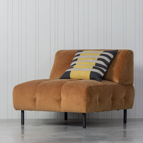 LLOYD FAUTEUIL VELVET KANEEL