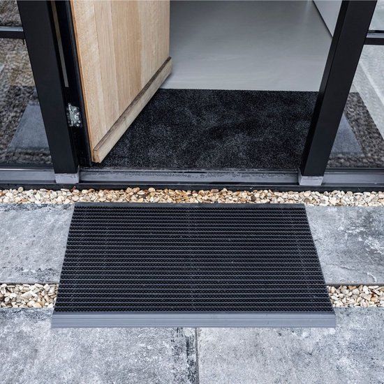 Outline Pure Black 50x80 Alu