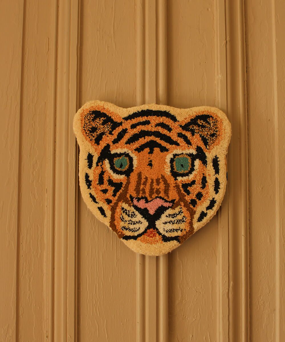 Cloudy Tiger Head Rug