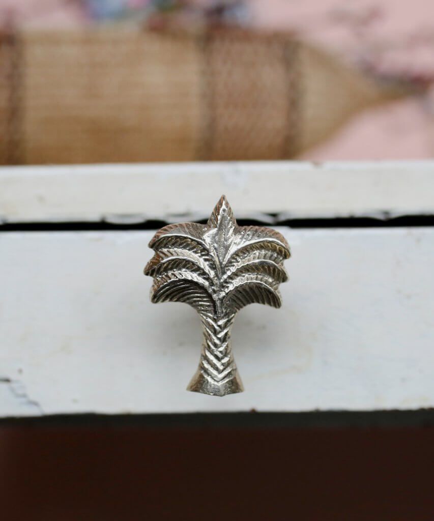 Wanda Palmtree Knob