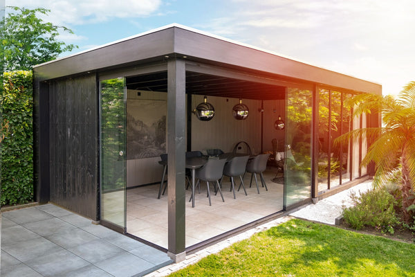 Buitenverblijf Verona model rechts 6250x4000x2500mm (bxdxh)