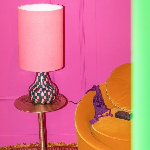 Don't Be Afraid of Colour Table Lamp Pink