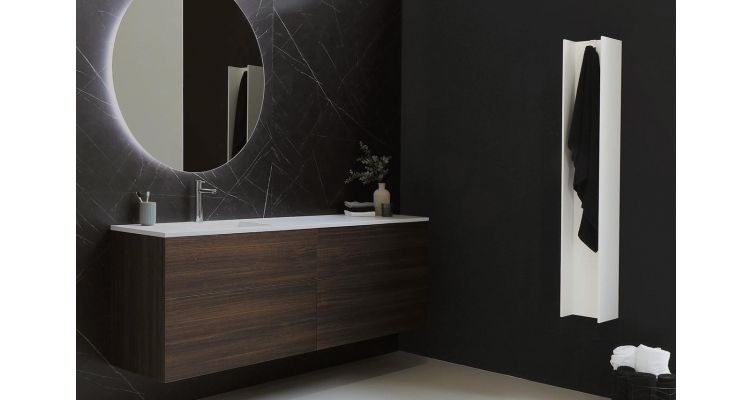 Een stijlvolle zwarte badkamer