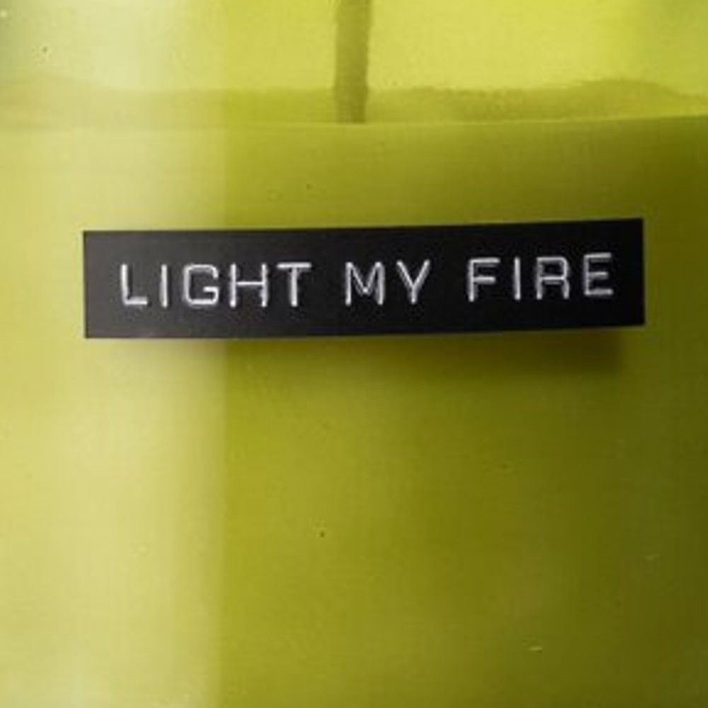 Grote geurkaars 'light my fire' frisse linnen groen glas